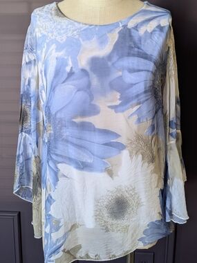 Alice Rinaldi Light Blue Star Print Top